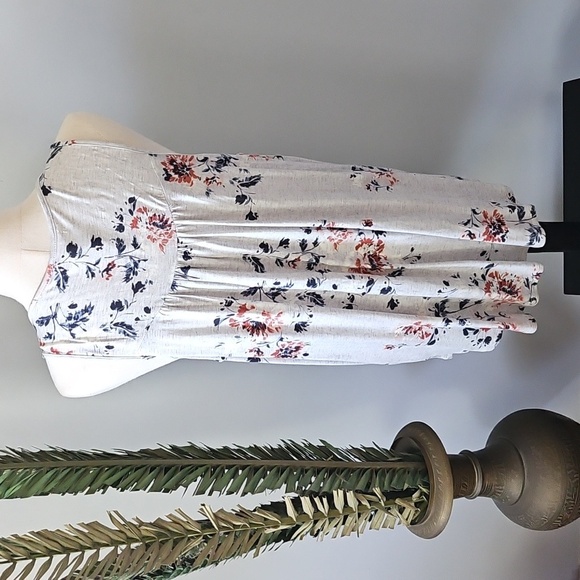 Maurices Floral Lace Trim Women's Tank Top NWT - Picture 2 of 14